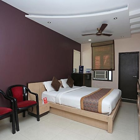 Oyo 11596 Sanjay Guest House Kanpur Exterior foto